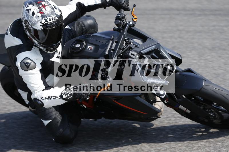 /Archiv-2025/49 26.08.2025 Cornu Master School ADR/blau-bleu/62